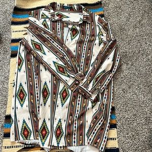 Aztec button up tunic. Size large